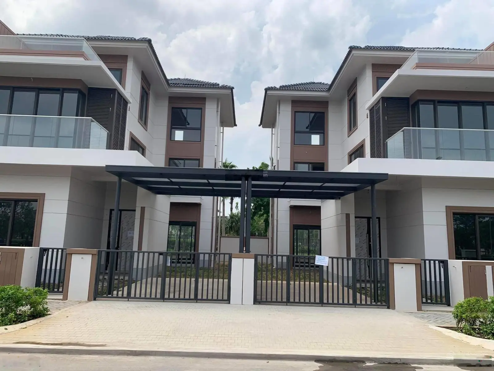 Cần bán nhanh nhà phố vị trí đẹp - giá hợp lý tại đảo SwanBay, giá bán chỉ 11,3 tỷ, 126m2, 89tr/m2.