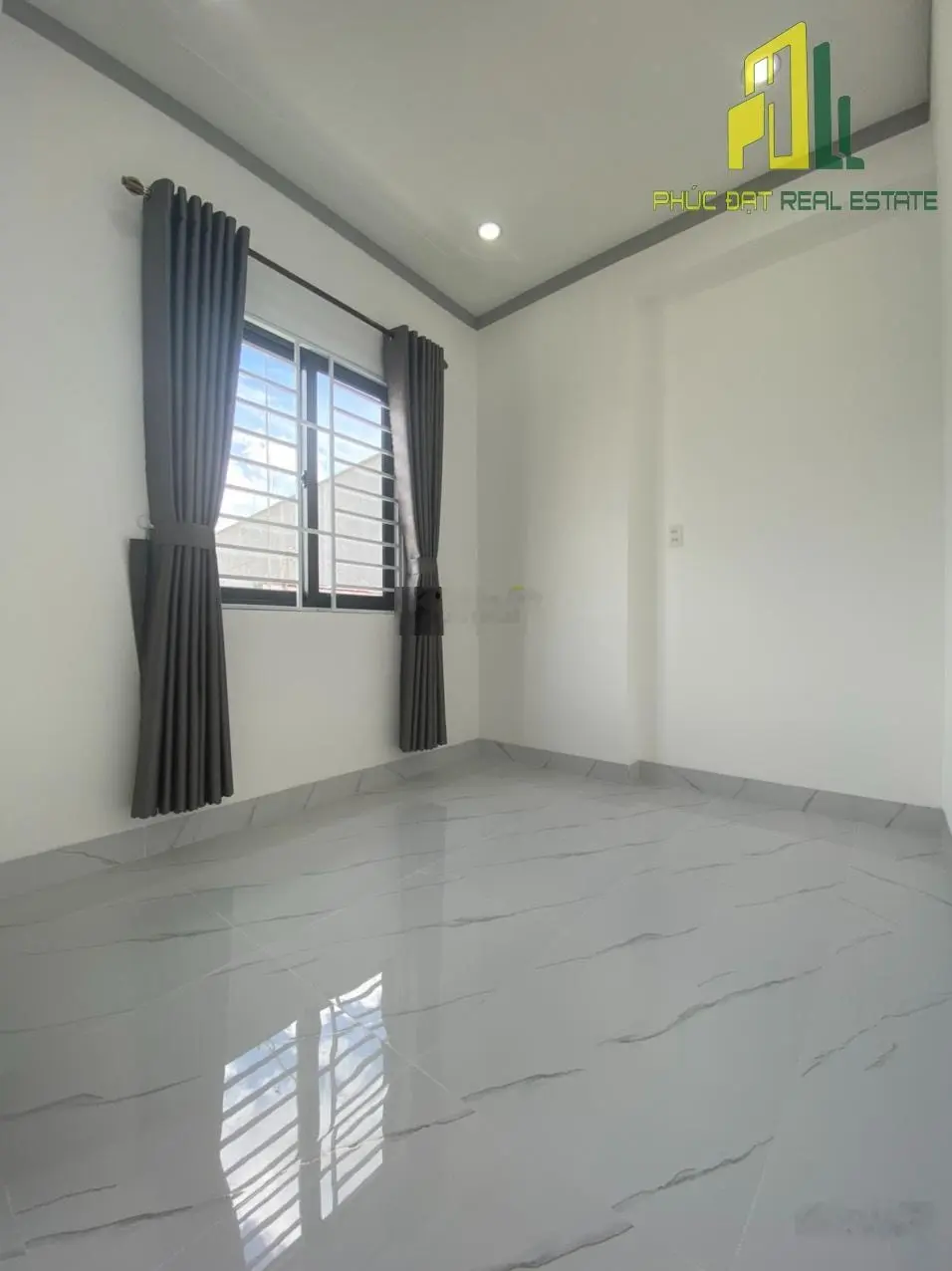Nhà đẹp 1 lầu Quyết Thắng gần nhà hàng K'tan, SHR thổ cư 100% hoàn công