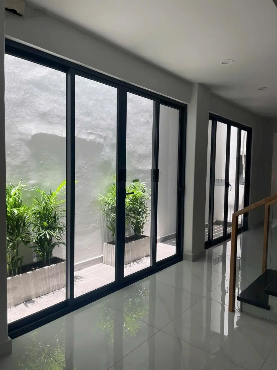 MT hẻm 12m Lê Văn Lương 5x20m 3 tầng full NT hiện đại 11tỷ4