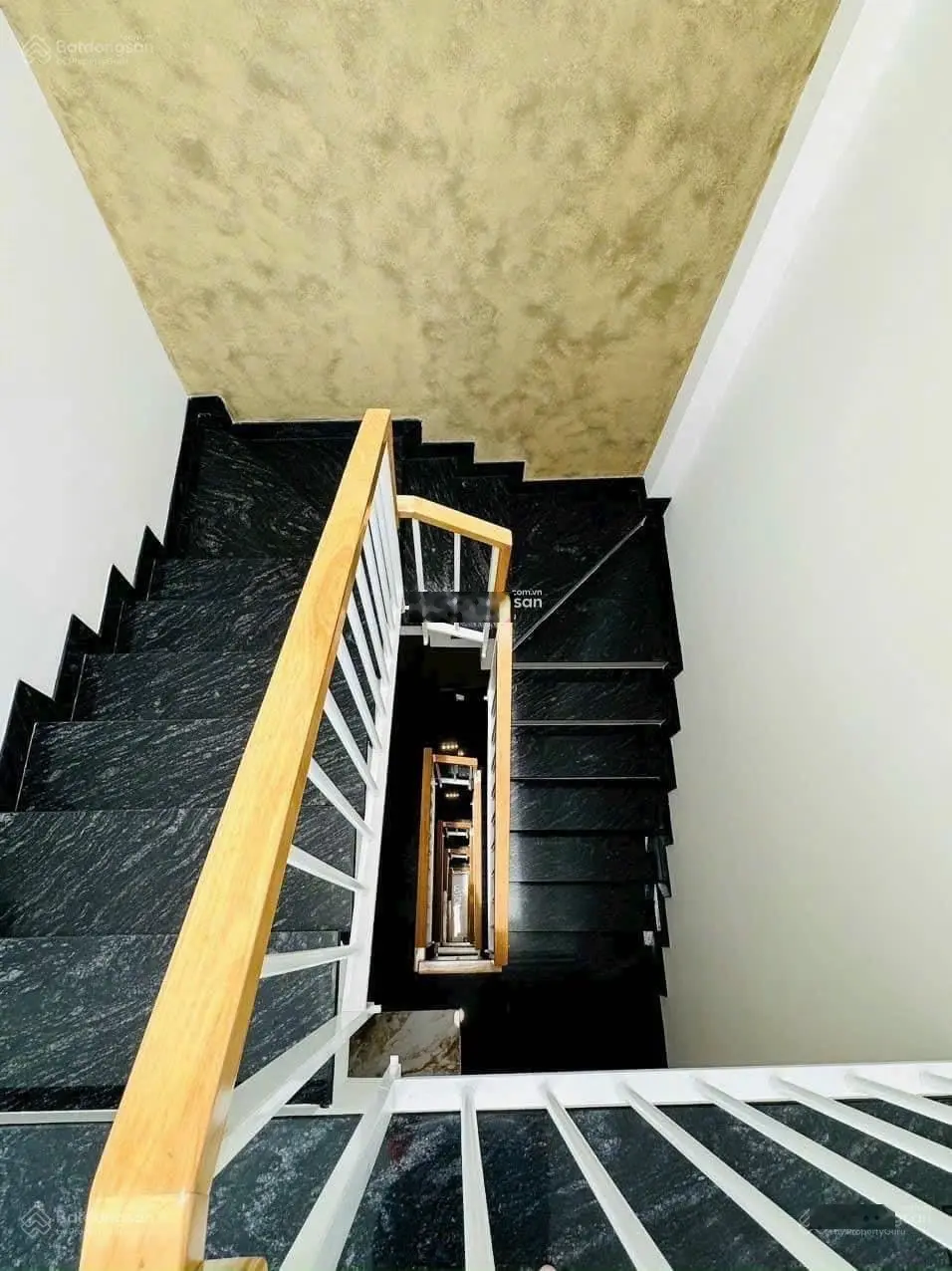 Cần tiền làm ăn cần bán nhà đường Trần Lựu P. An Phú Quận 2 Giá 3tỷ790/60m2(5x12m) nhà 2 lầu Có Sổ