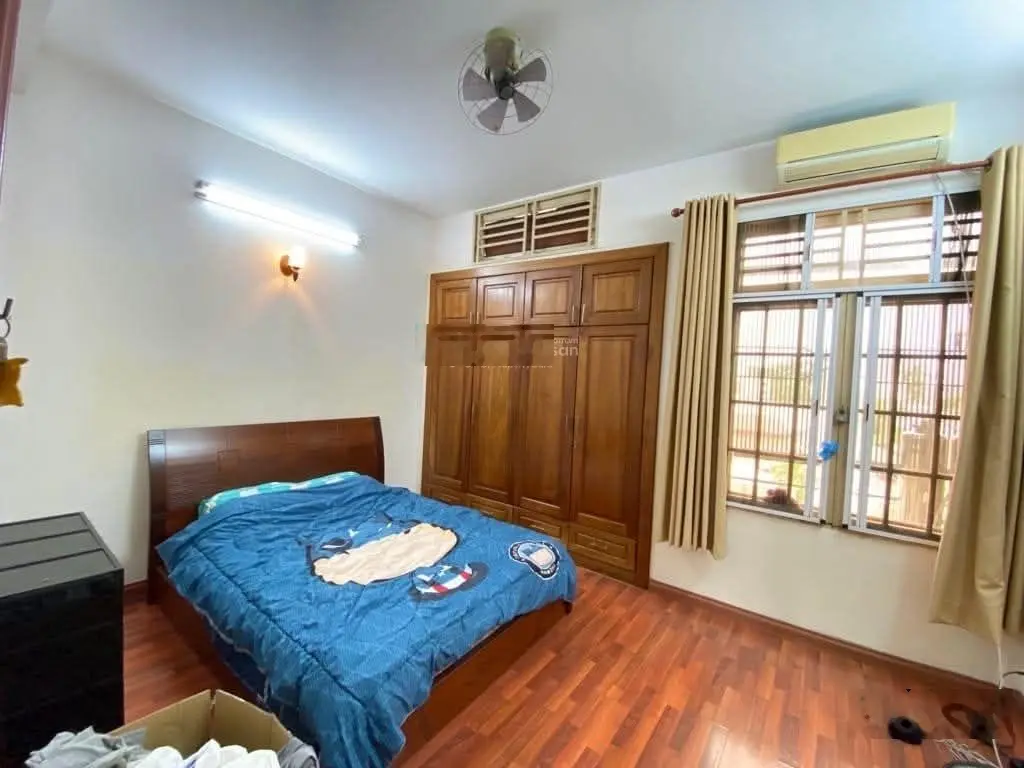 Út Tịch, Hoàng Văn Thụ, khu vip KS Đệ Nhất, 4 tầng, 72m2, ngang 5m, Kinh Doanh, cty- giá 10 tỷ hơn