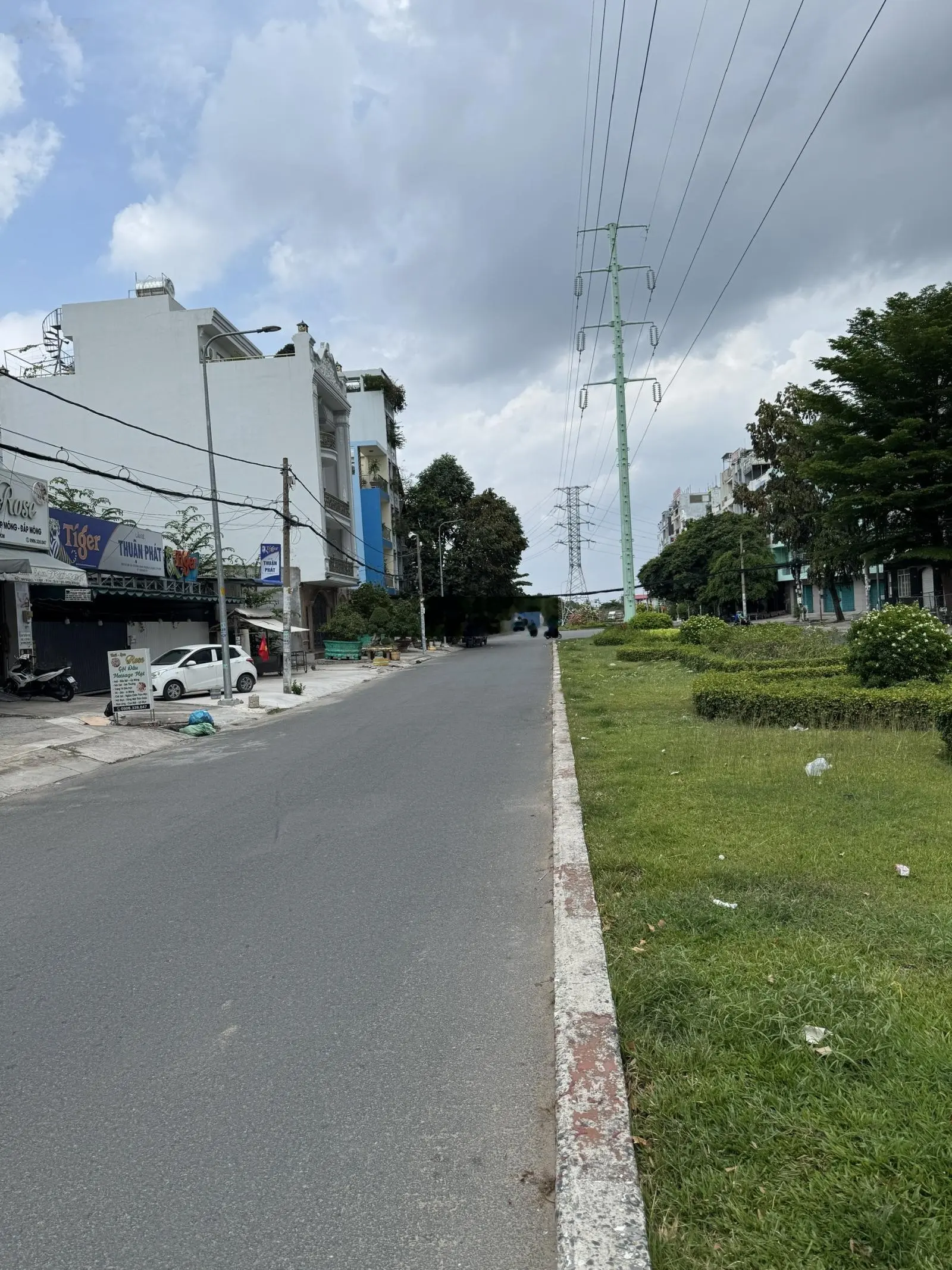 Mặt tiền đường Song Hành P10 Q6