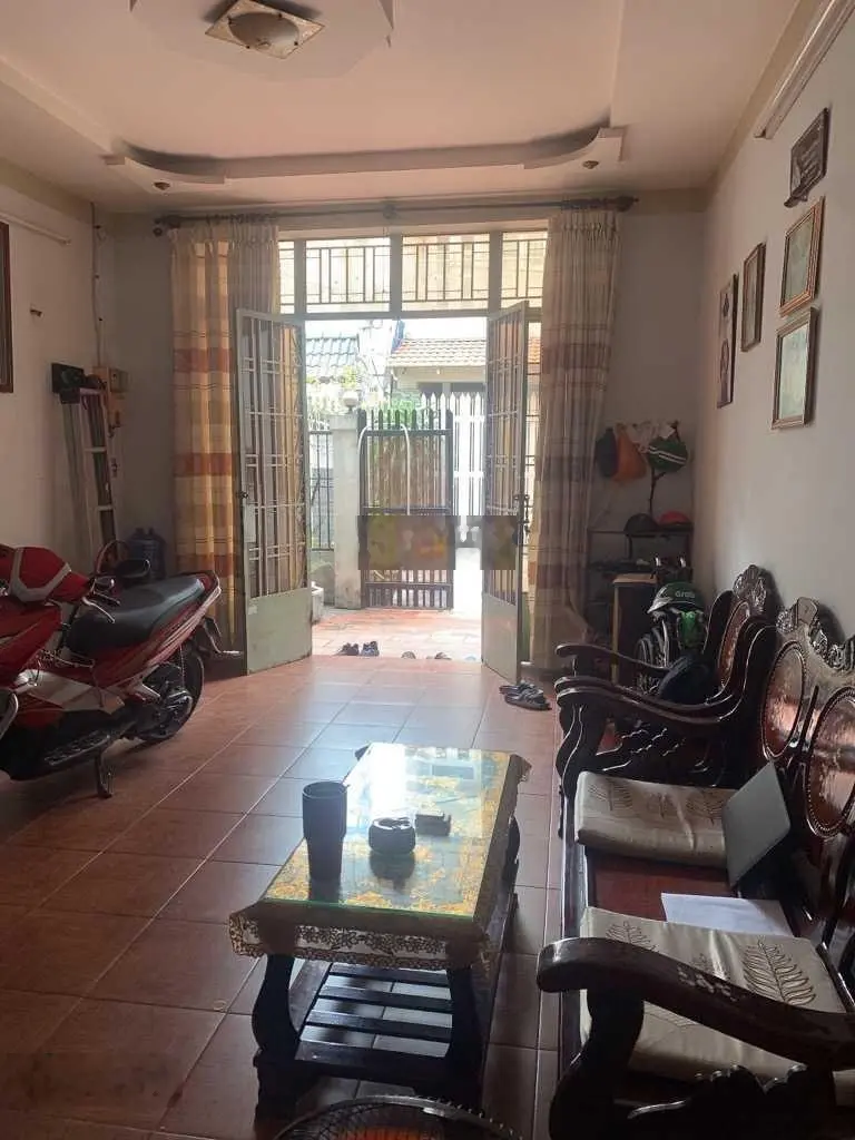 Nhà 2 tầng, 4,2x22m, đường xe tải. Khu phân lô nhà thờ Lạc Quang, Trường Chinh Tân Thới Nhất