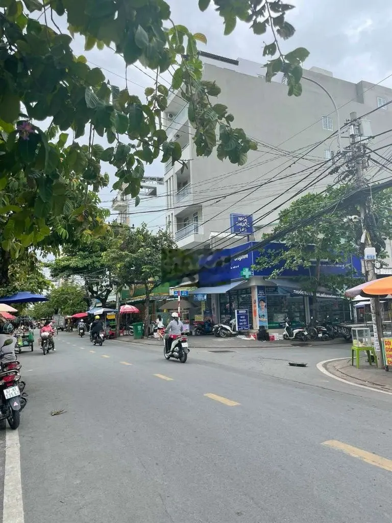 BÁN ĐẤT LÔ NHÌ HẺM XE HƠI MT LÝ PHỤC MAN, P.BÌNH THUẬN, QUẬN 7