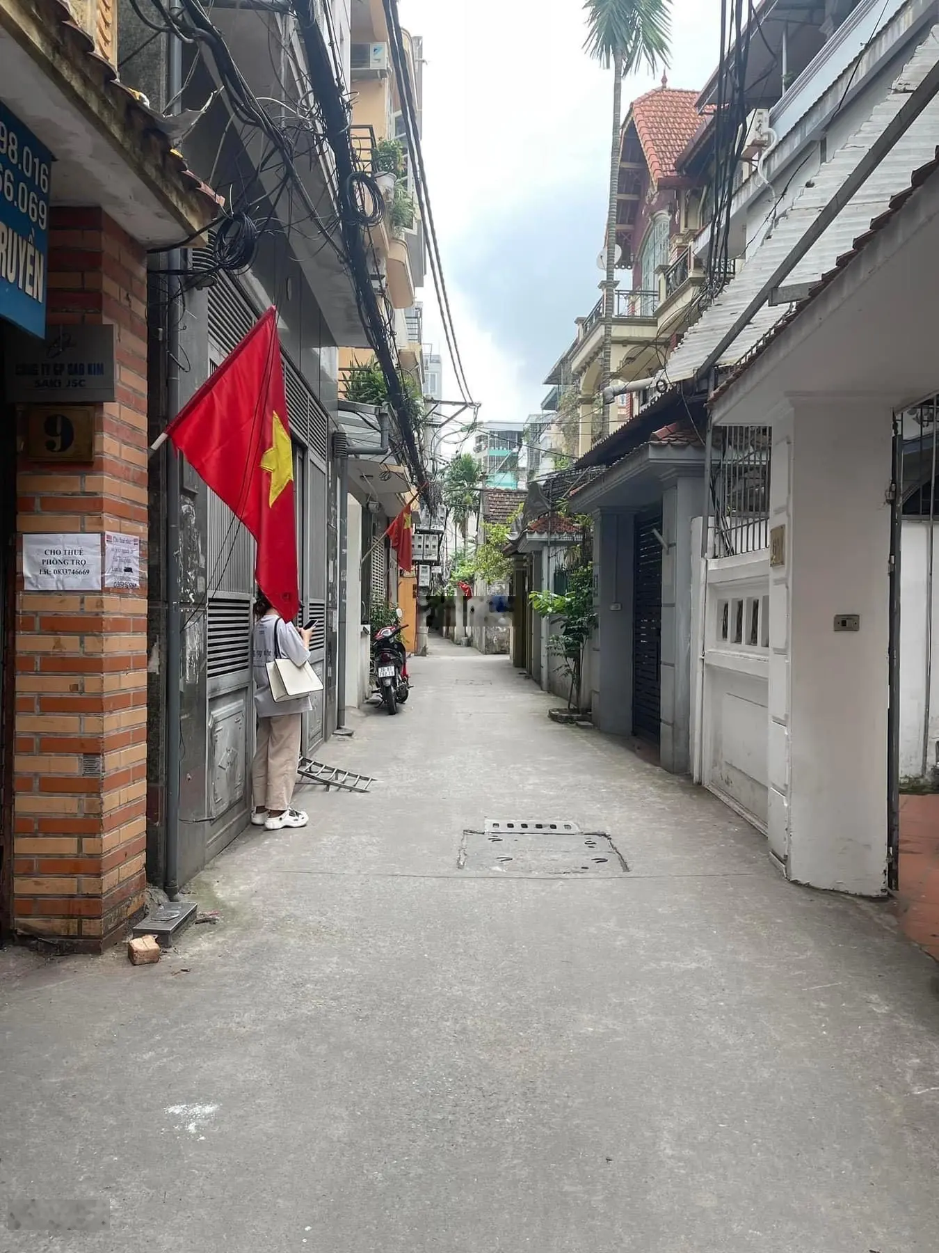 Bán nhà Phố Trần Bình, Quận Cầu Giấy, nhà lô góc mặt tiền khủng, giá mềm