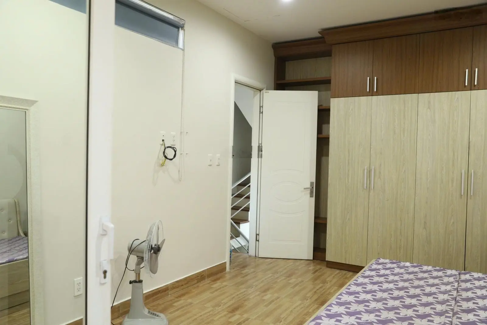 Bán nhà riêng tại Nguyễn Hữu Tuệ, 2,25 tỷ, 35m2, 3PN, 2WC, pháp lý đầy đủ