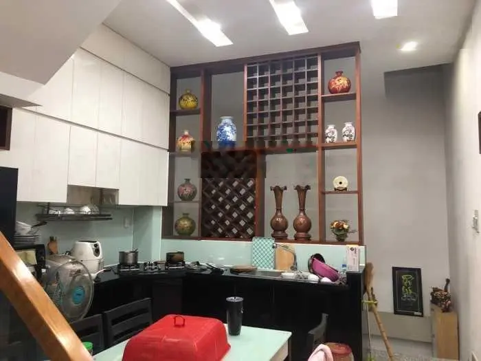 Bán nhà mặt tiền kinh doanh Trịnh Đình Trọng, víp Tân Phú, 70m2, 4 tầng mới, nhỉnh 11 tỷ TL