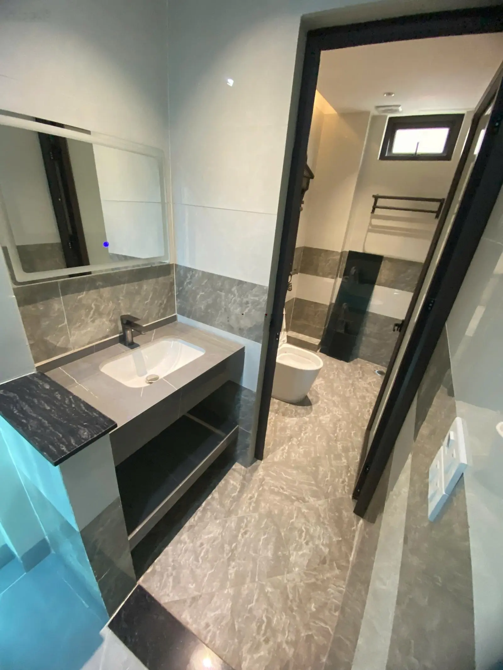 Bán nhà 4T*33m2 lô góc thiết kế cực đẹp. Nội thất sang trọng. Sát KĐT Đô Nghĩa, cách Yên Nghĩa 500m