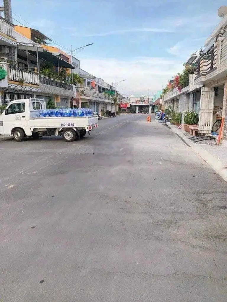 GIÁ RẺ NHÀ MẶT TIỀN KINH DOANH PHƯỜNG 2