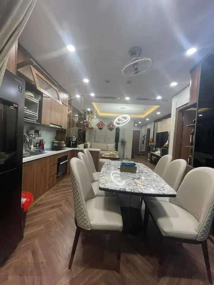 Bán căn hộ đẹp, hướng thoáng mát tại hà đô park view, giá siêu hời chỉ 8 tỷ vnd, diện tích 95m2