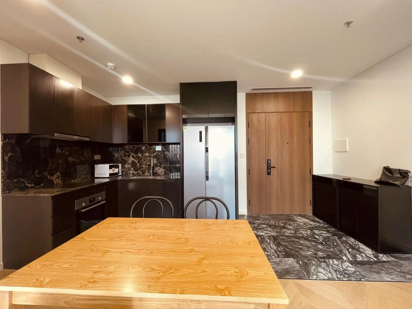 Ngộp bank bán lỗ 500tr căn 2PN Lumiere Riverside 72m2 có sổ view thành phố tầng đẹp giá 7,8 tỷ