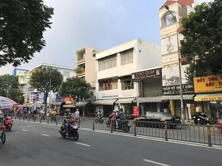 Bán nhà mặt tiền Nguyễn Văn Luông, 61m2, 4x15, 4 tầng, 20.5 tỷ, P12, Q6