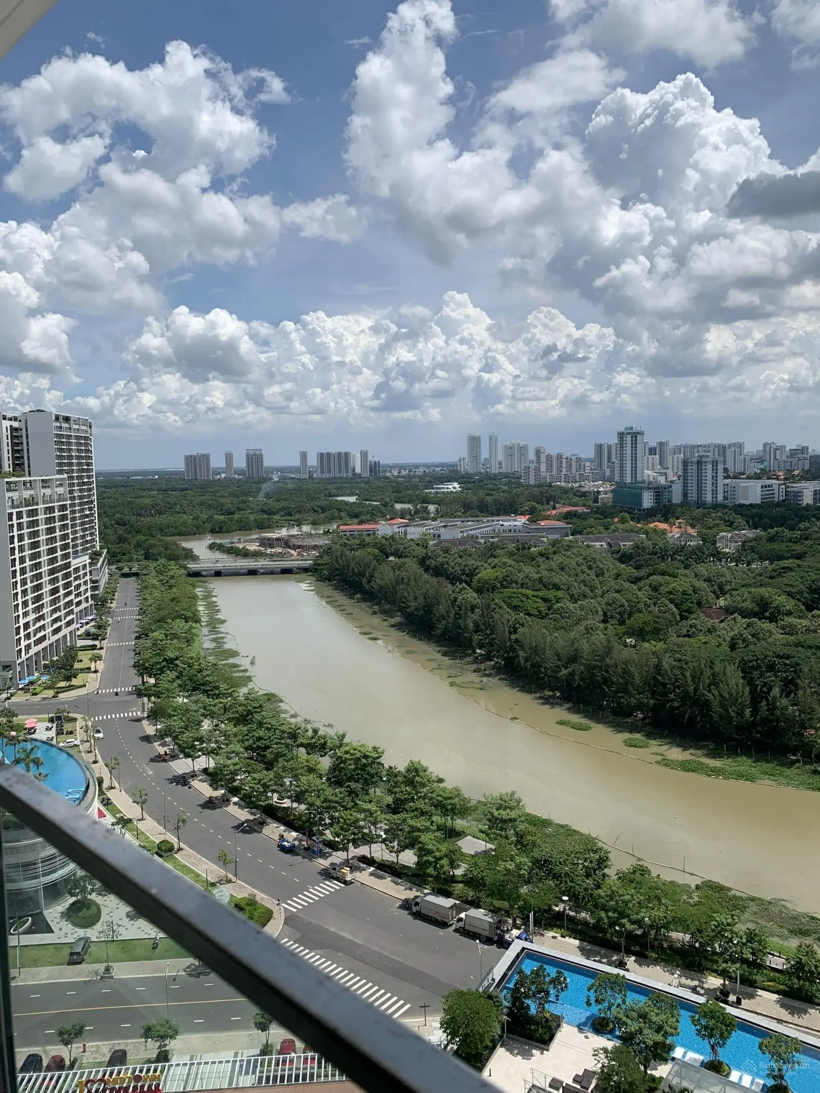 Bán căn hộ Midtown Phú Mỹ Hưng 90m2 2PN, 2WC giá tốt nhất thị trường chỉ 5,5 tỷ VND