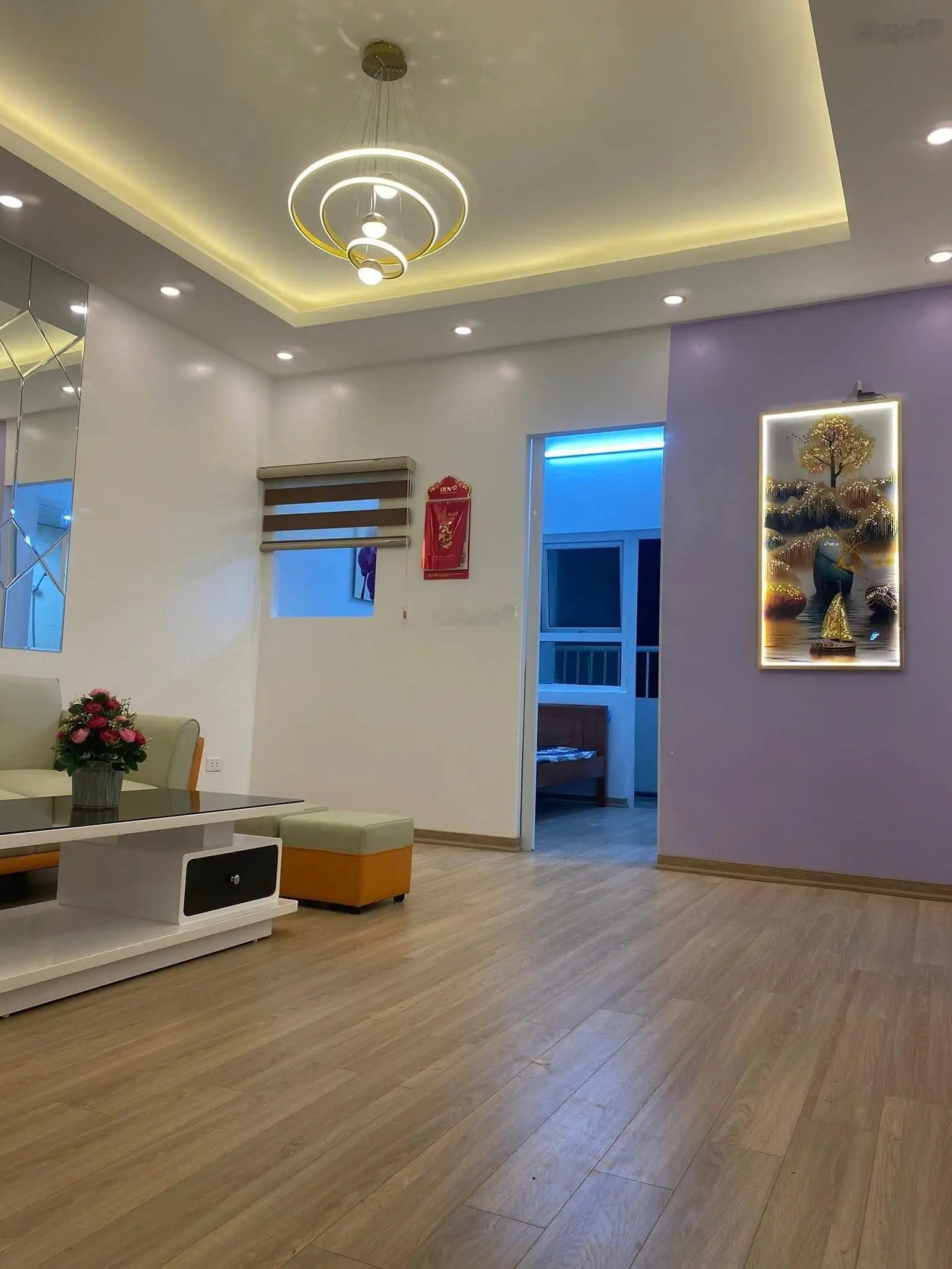 Tôi bán gấp căn hộ 2 phòng ngủ tại CT4 Xa La, view biệt thự, giá 2,4 tỷ