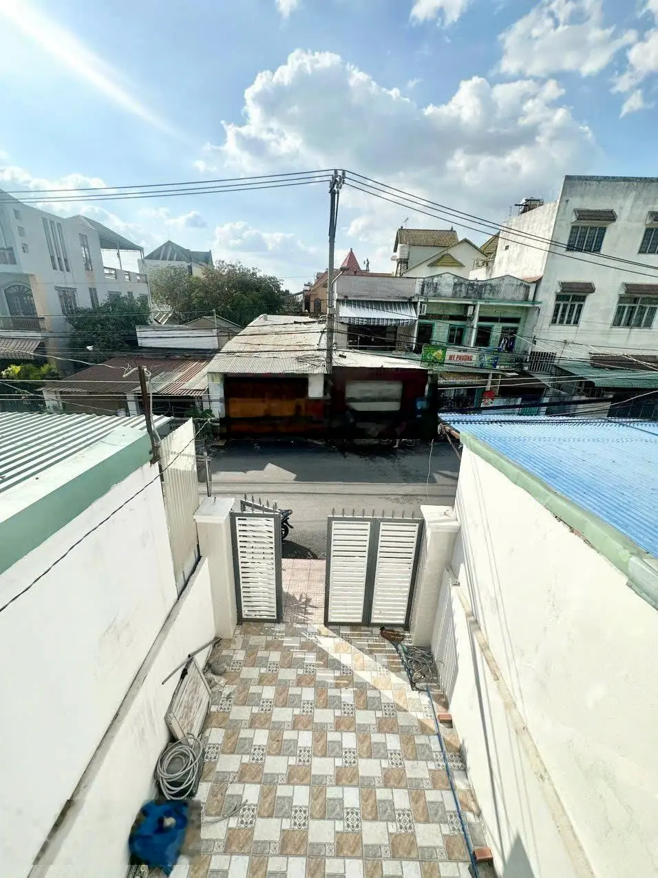 Chủ gởi bán nhà đã hoàn công mặt tiền kinh doanh đường Huỳnh Mẫn Đạt P. Hóa An, DT 84,5m2, sổ riêng