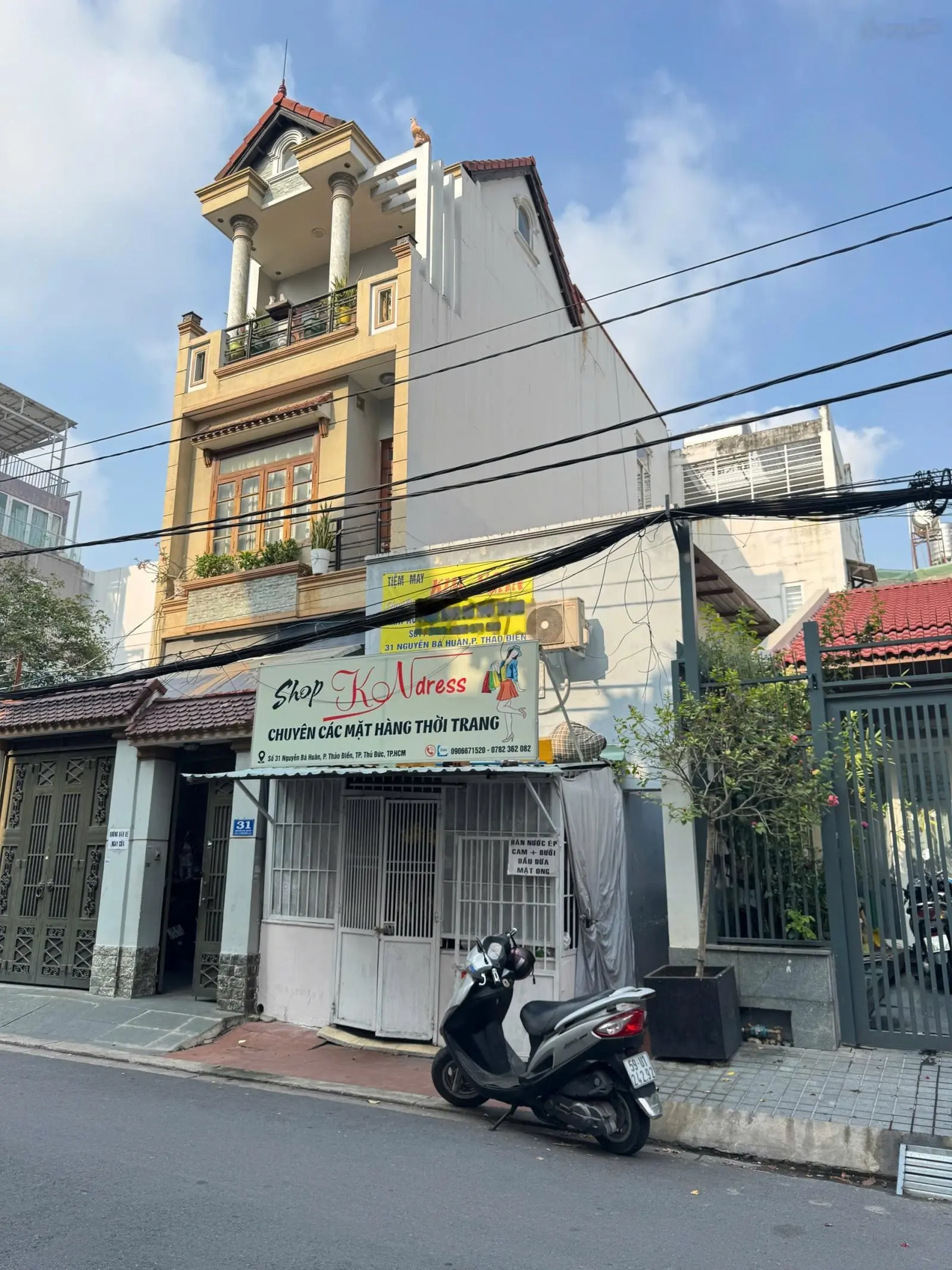 Bán nhà MT đường Nguyễn bá Huân P. Thảo Điền, Dt: 4.2x17m 1T1L. Giá: 19.5 tỷ. Lh: 0903398078