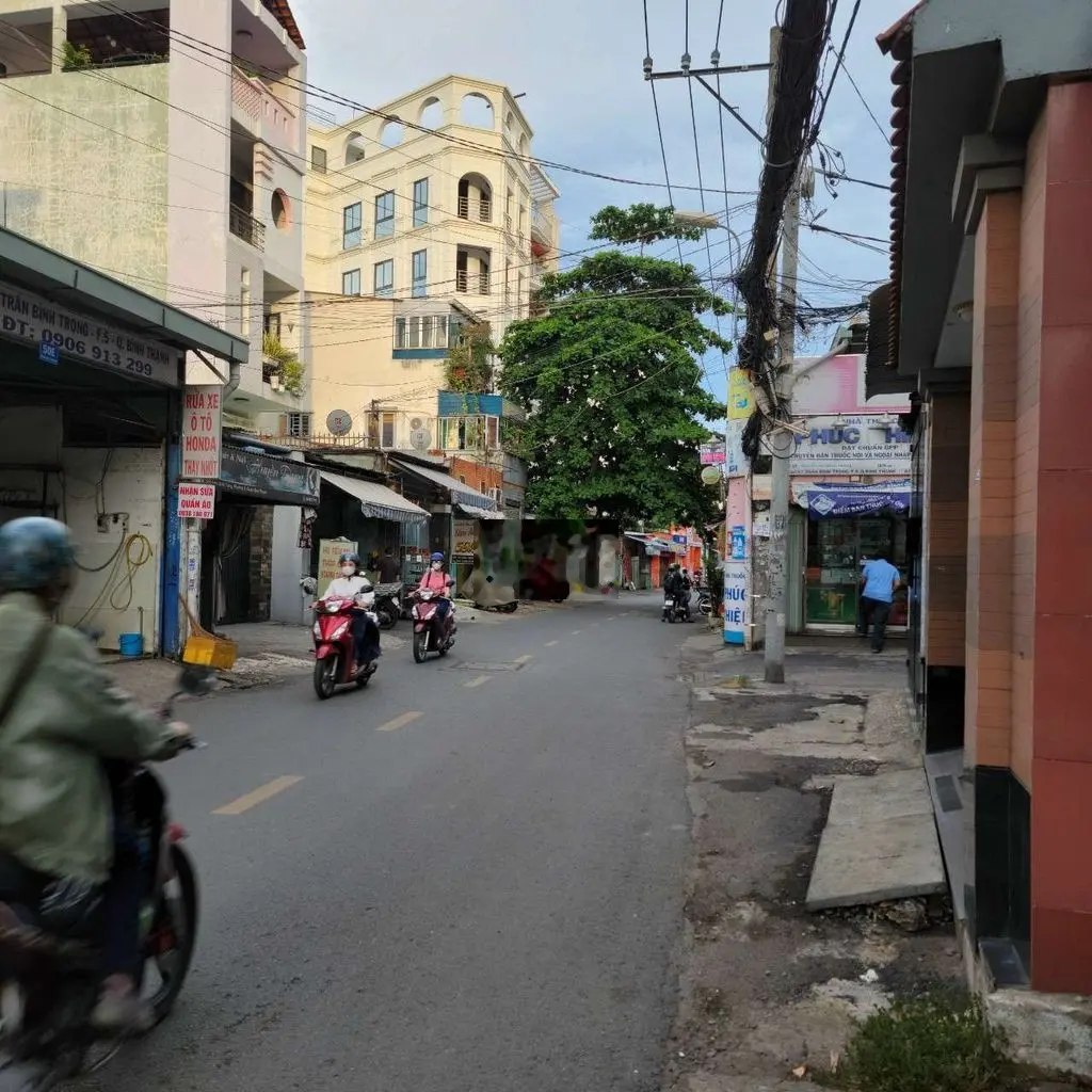 NHÀ MẶT TIỀN KINH DOANH TẠI BÌNH THẠNH, 121M2, TIỆN XÂY MỚI, K DOANH