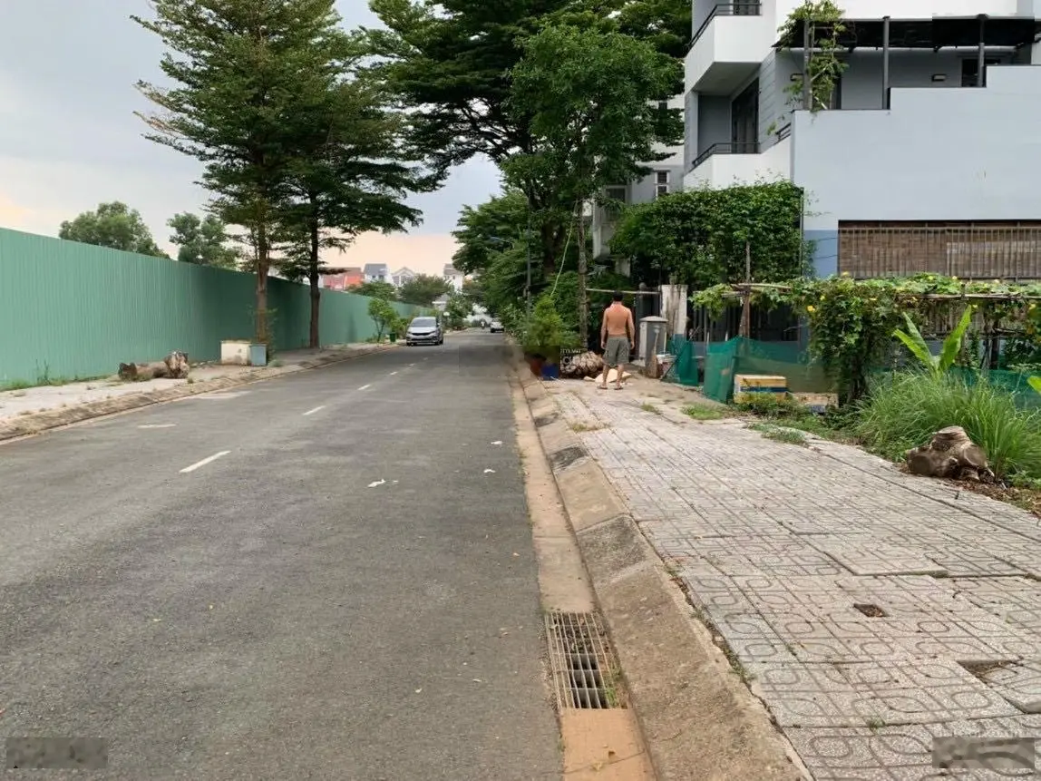 Giảm 1 tỷ bán lô đất 133m2 đường Phạm Trọng Cầu, giá chỉ 10.5 tỷ thuộc KDC Gia Hoà, Phước Long B, Q