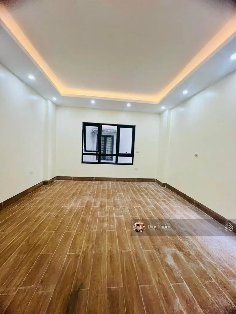 Bán nhà 5 tầng | thang máy | ô tô vào nhà | 43m | giá 6.35 tỷ