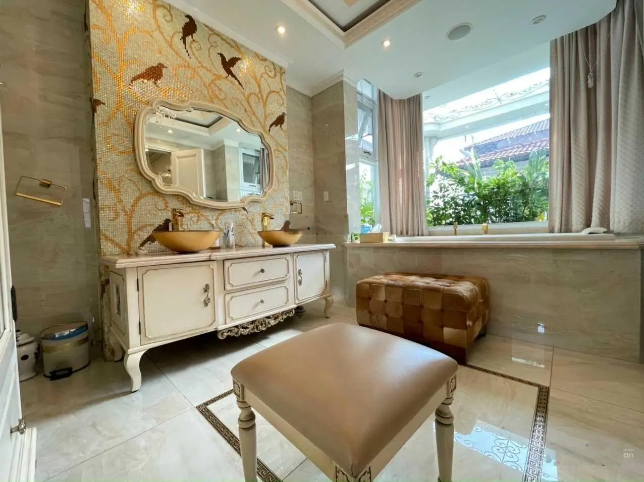 Villa có hồ bơi Nam Thiên 3 Phú Mỹ Hưng 366m2 cần tìm chủ nhân mới trong năm 2024 LH 0969 896 ***