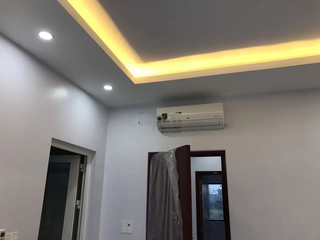 CHÍNH CHỦ CẦN BÁN GẤP CĂN NHÀ MẶT TIỀN ĐẸP TẠI KĐT VSIP QUẢNG NGÃI