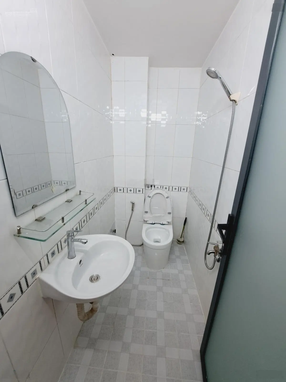 Ngay chợ gò xoài - hẻm 6m thông kinh doanh - 56m2 (4x14) 2 tầng đúc chắc chắn
