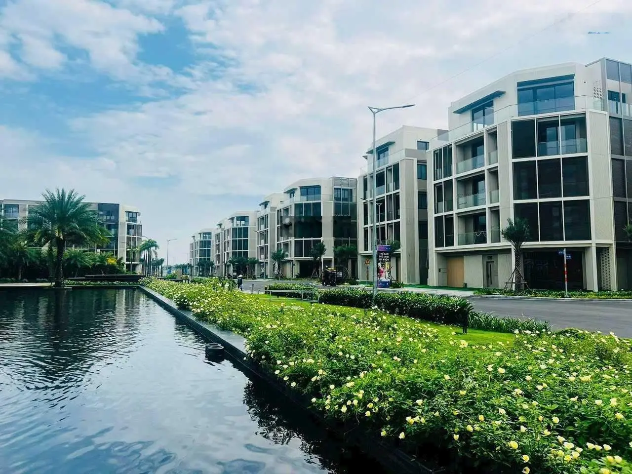 Cần bán lô đất Phú Nhuận trục 659, thông ra Đỗ Xuân Hợp, sát bên The Global City