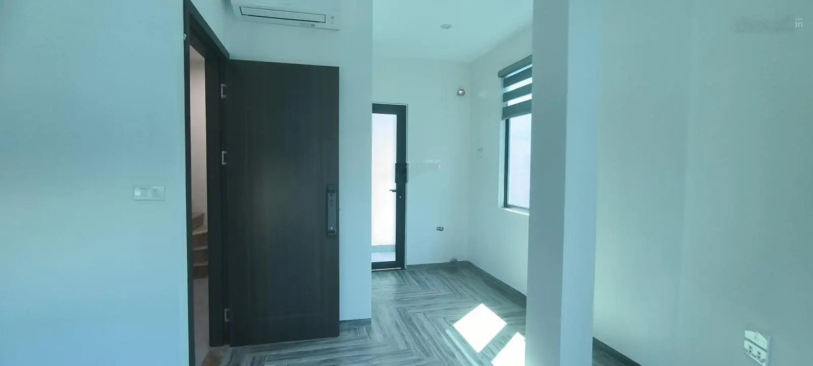 Nhà MP Vũ Quỳnh, 52m2x7T thang máy, MT 10m, lô góc kinh doanh vô địch, nhỉnh 16 tỷ. LH 0984 772 ***