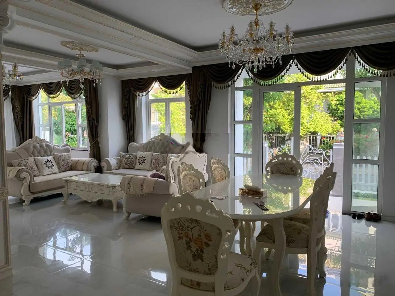 Sang Mỹ định cư cần bán gấp căn biệt thự góc tâm huyết 365m2 view sông giá chỉ 34 tỷ