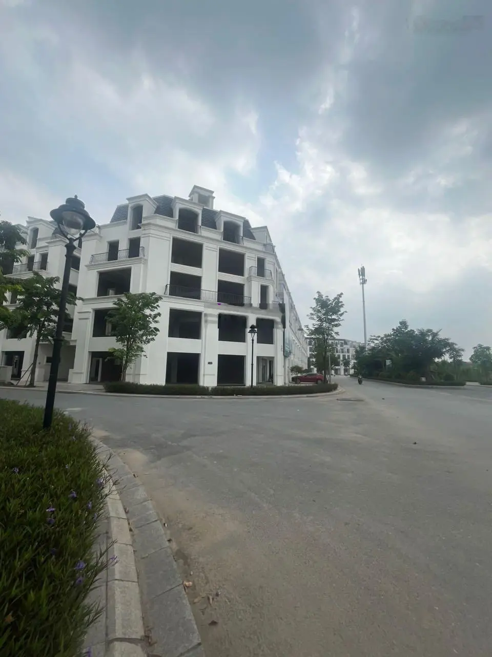 Chính chủ bán Lô góc đường 33m sát hồ, view công viên Hinode Royal Park Kim Chung Di Trạch gấp T8