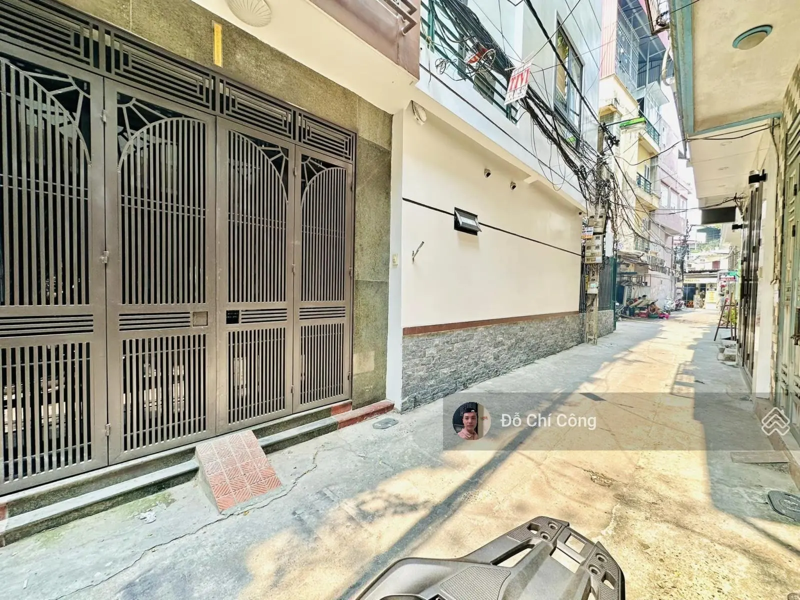 Lạc Trung - Yên Lạc - ô tô 7 chỗ đỗ cửa - ngõ thông ô tô