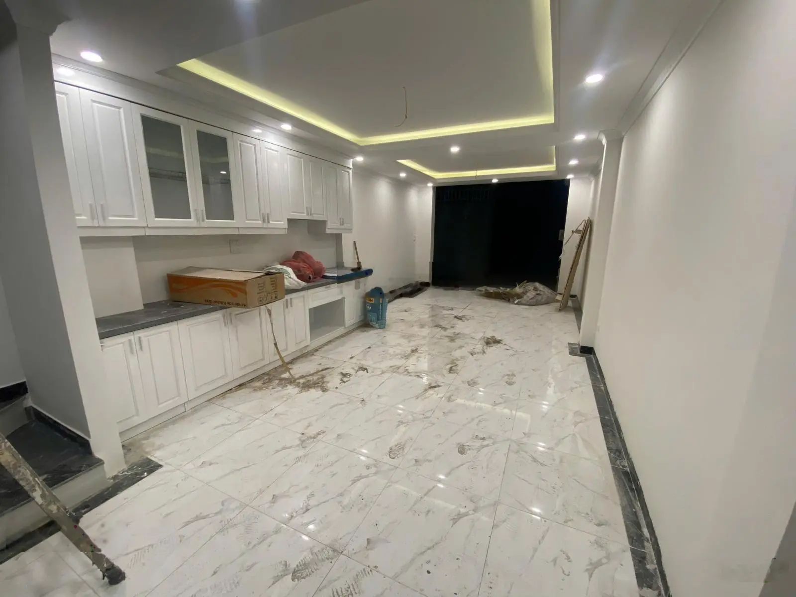 Bán nhà Phúc Lợi 46m2 x 6 tầng hơn 6 tỷ thang máy gara ô tô 7 chỗ nở hậu cạnh Vinhomes