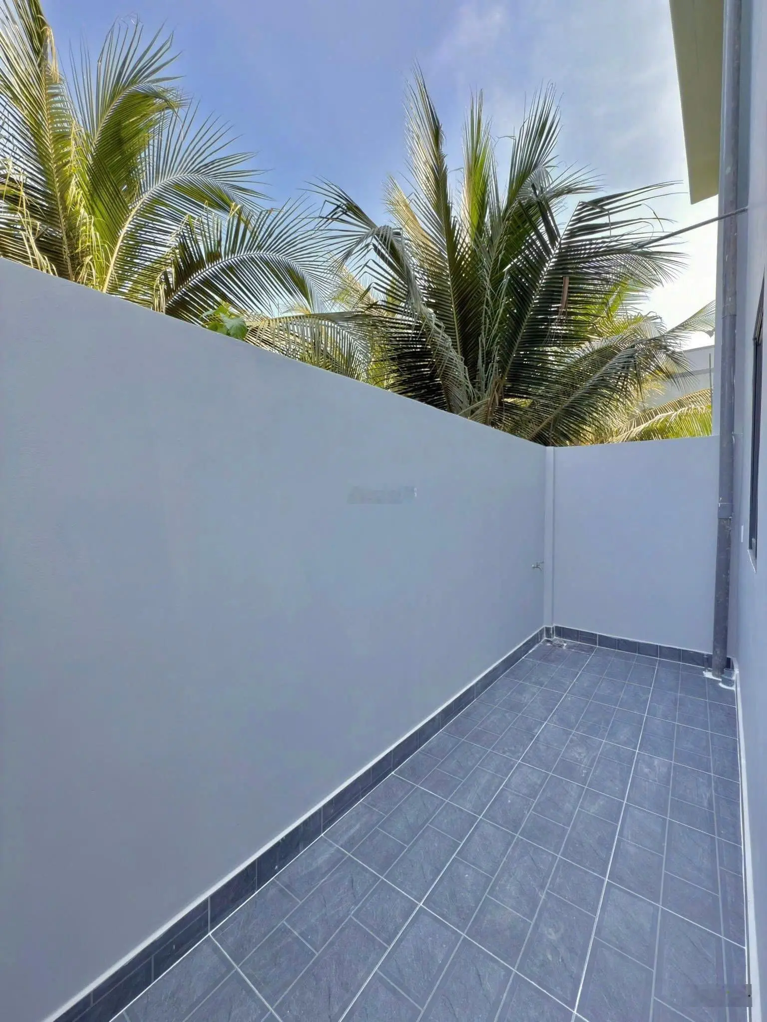 Chủ bán nhà 2 lầu mới hoàn thiện, chỉ 800tr, đã giảm 200 triệu, tặng nội thất 50 triệu