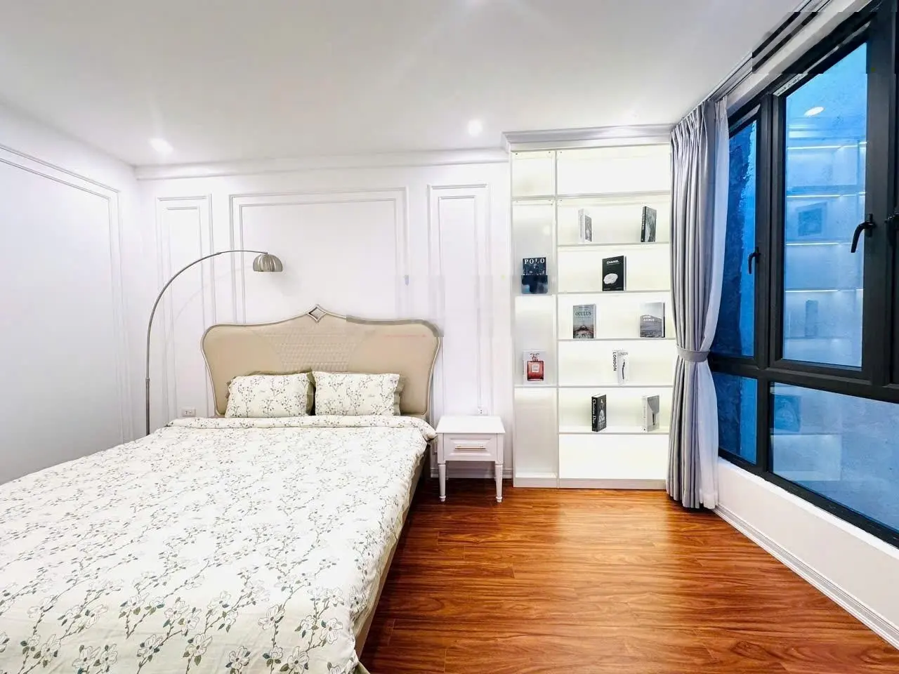 H.o.t nhất Đống Đa, bán nhà MP Trần Quang Diệu, vỉa hè kinh doanh đỉnh, 45m2 nhỉnh 20 tỷ.