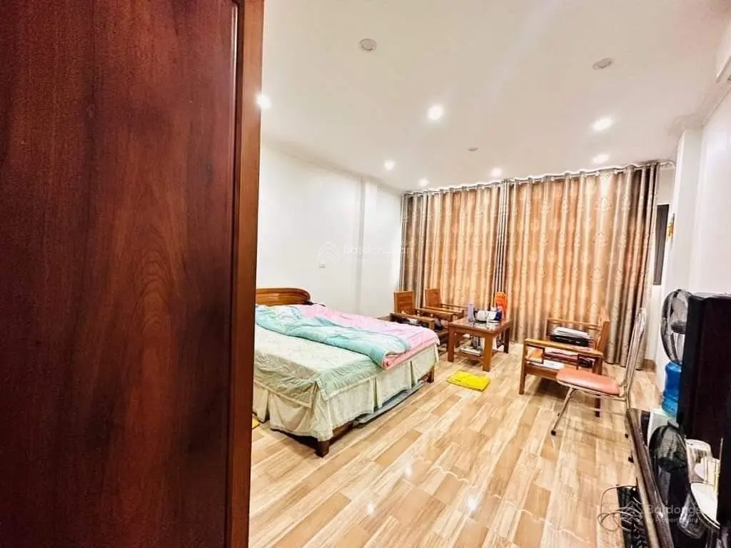 Bán nhà mặt phố Vũ Tông Phan, Thanh Xuân, DT 68m2, 6T, MT 5m, giá 30.4 tỷ, 0948 552 ***
