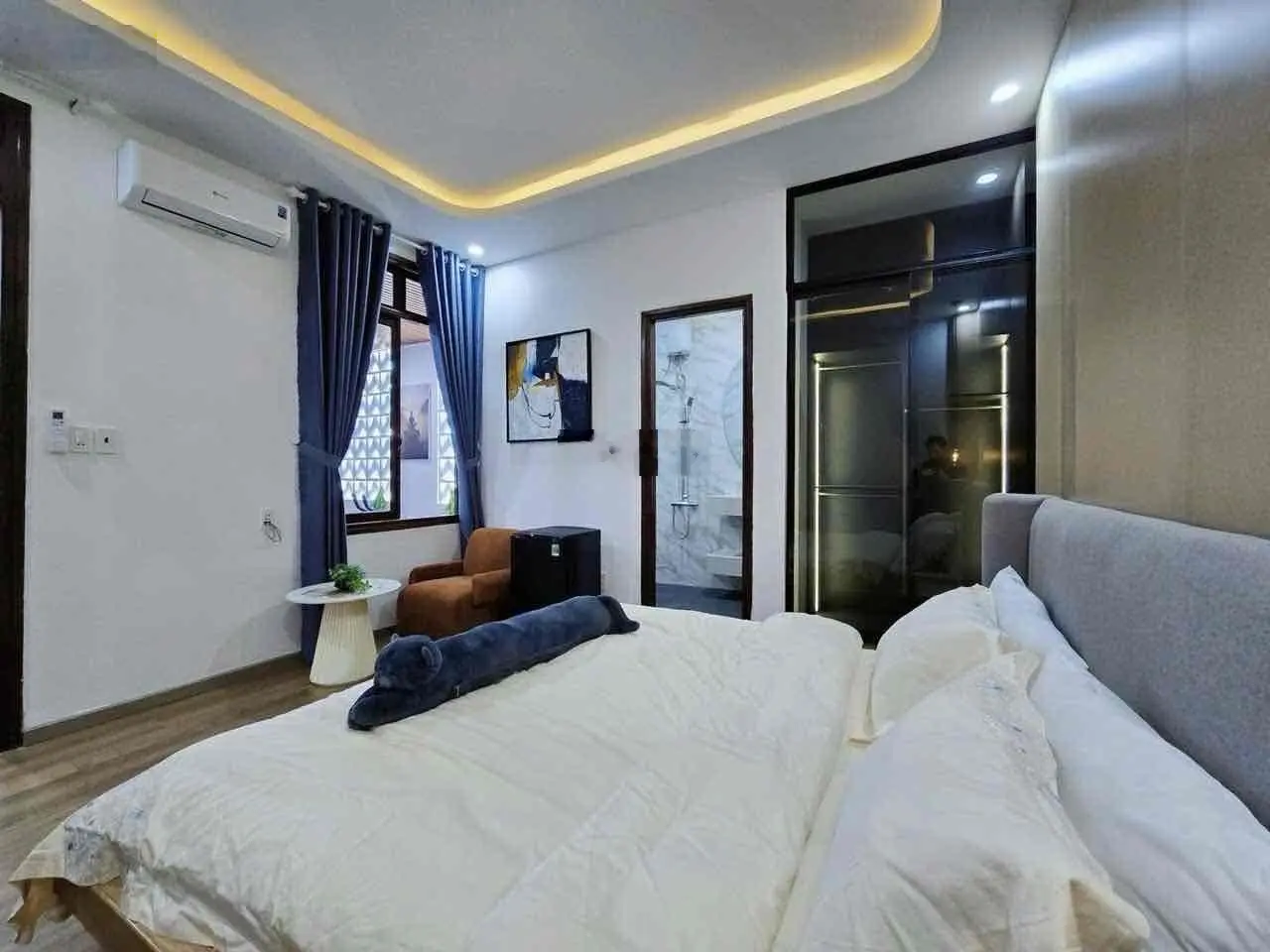 Đặng Huy Trứ, villa 3 tầng 210m2 sát biển. Giá 1x tỷ