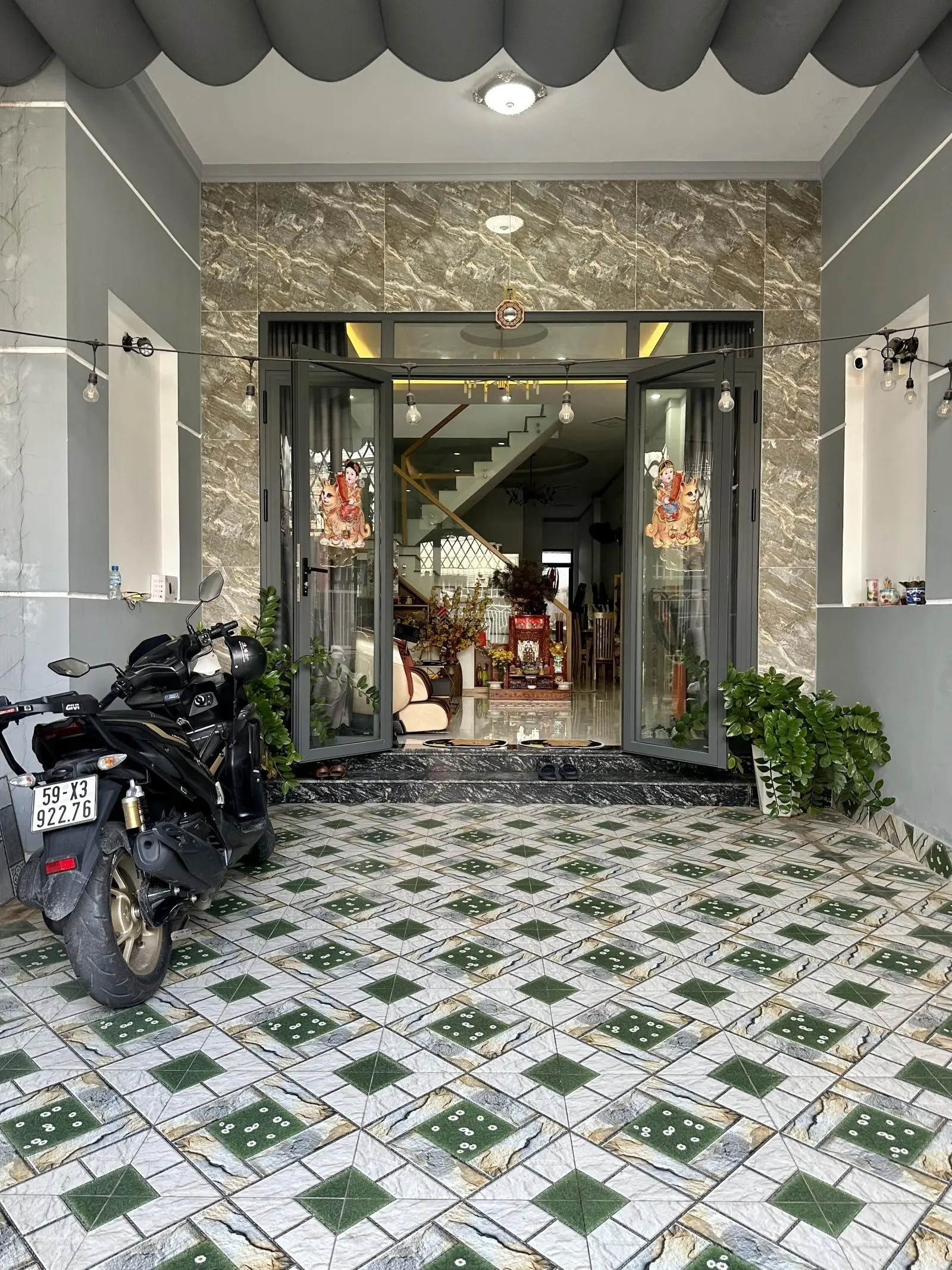 Nhà một trệt 1 lầu gần chợ trảng dài ,hồ bơi phương nam Biên hoà , đồng nai giá rẻ sổ riêng thổ cư