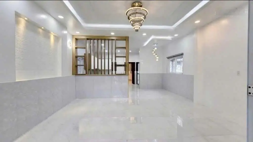 Nhà phố Quận 6 mới đẹp, đường Phạm Văn Chí, Hậu Giang, 5x17m, nở hậu 7.3m, 5PN, giá chỉ nhỉnh 9 tỷ