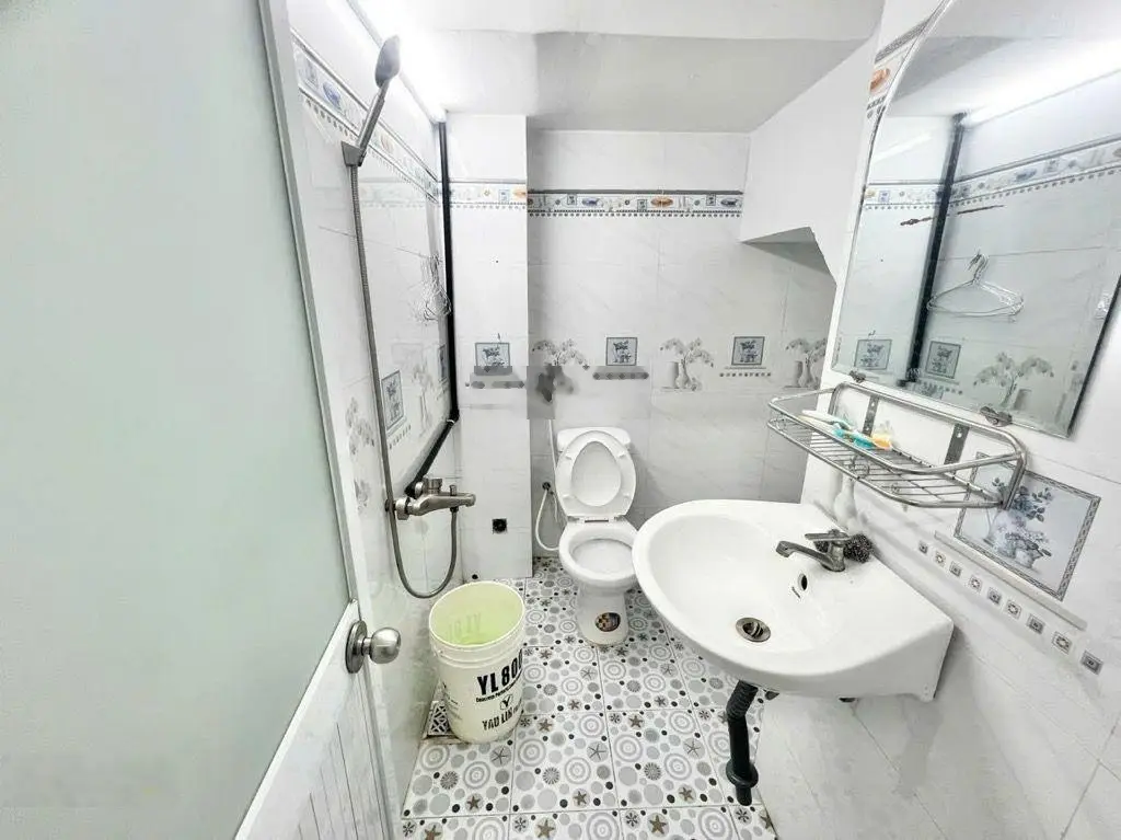 LÊ ĐÌNH CẨN, Tân Tạo, Bình Tân( 40m2 - 3 tầng ) HẺM XE HƠI.Gấp bán giảm 100 Tr, giá mới 4 Tỷ còn TL