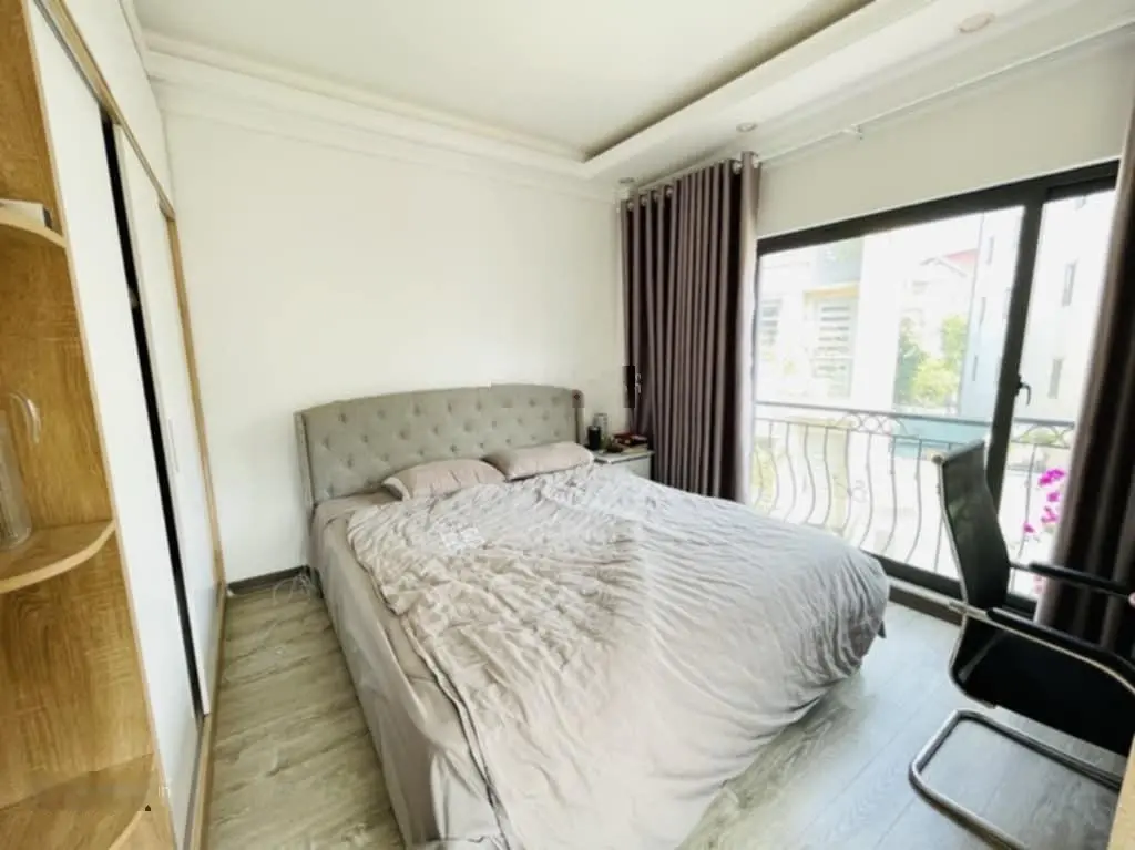 Nhà đẹp Sài Đồng Long Biên, 5 tầng, ô tô tránh, kinh doanh tốt chỉ 9 tỷ!