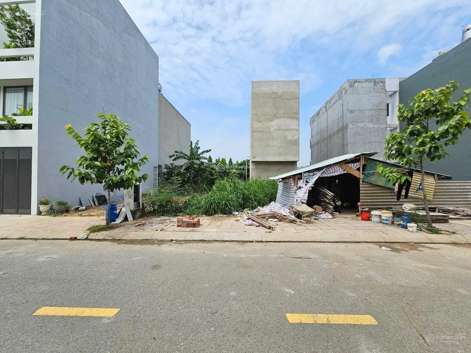 Bán 10 lô đất liền kề ngay mặt tiền đường Nguyễn Thì Tồn, Phường Bửu Hoà, TP Biên Hoà. Giá 790 Tr