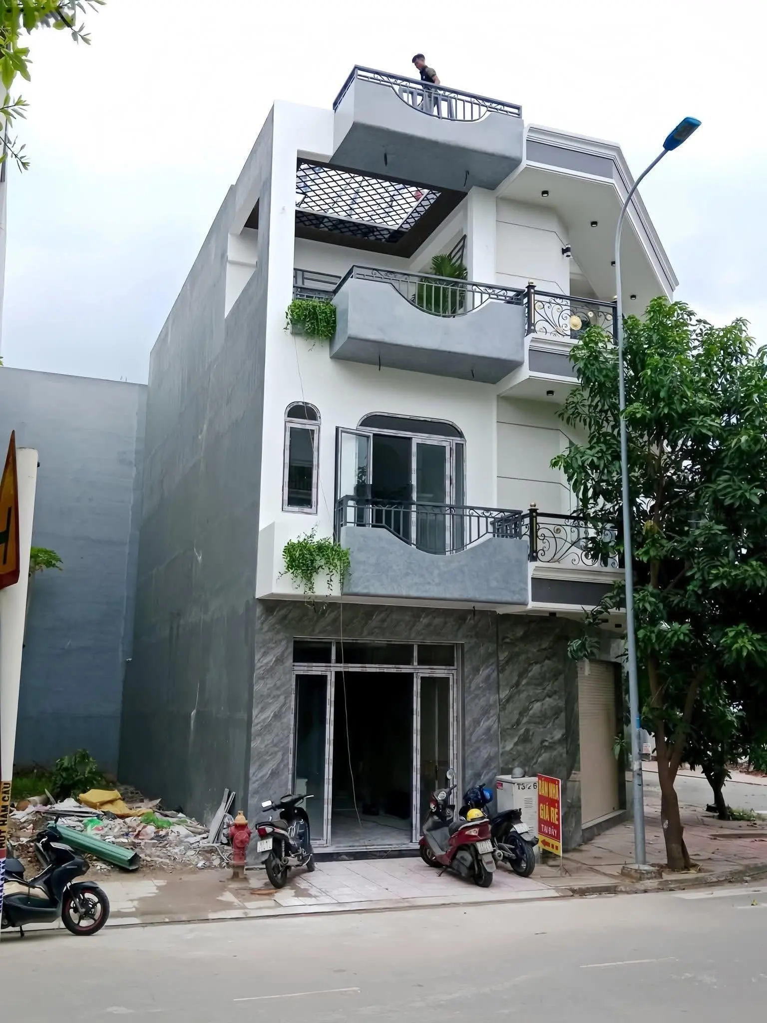 Nhà hoàn công Bình Chuẩn Giá 4ty2