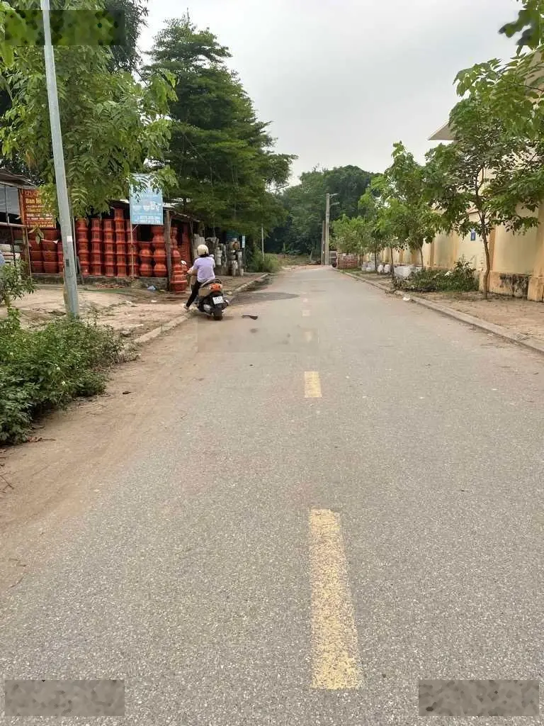 Cạnh - Ecopark - Xóm 10 Xuân Quan, Văn Giang 164m2 MT 7, ô tô tải tránh 8 làn xe xắp song - 5,25 tỷ