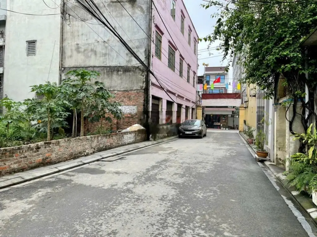 Bán đất thổ cư Tổ 28 - Nguyên Khê - Đông Anh ô tô tránh
