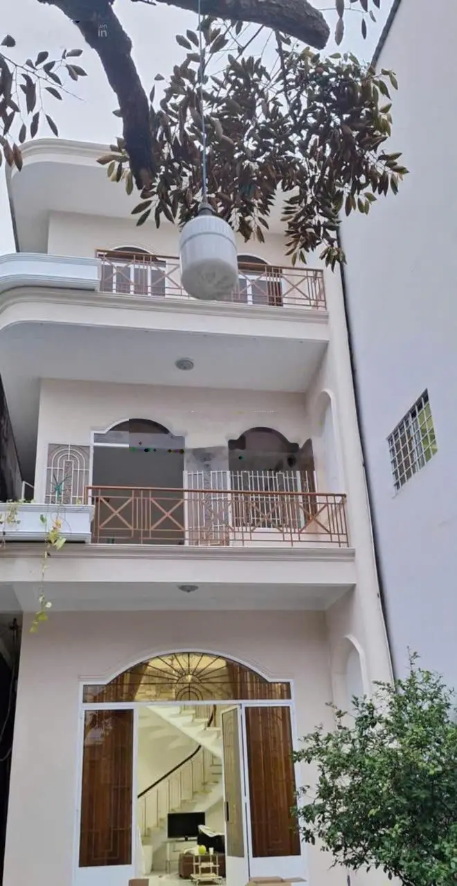 Bán nhà mặt phố tại Chu Mạnh Trinh, 150 triệu/m2, 145m2, uy tín, view đẹp, Thủ Đức, HCM