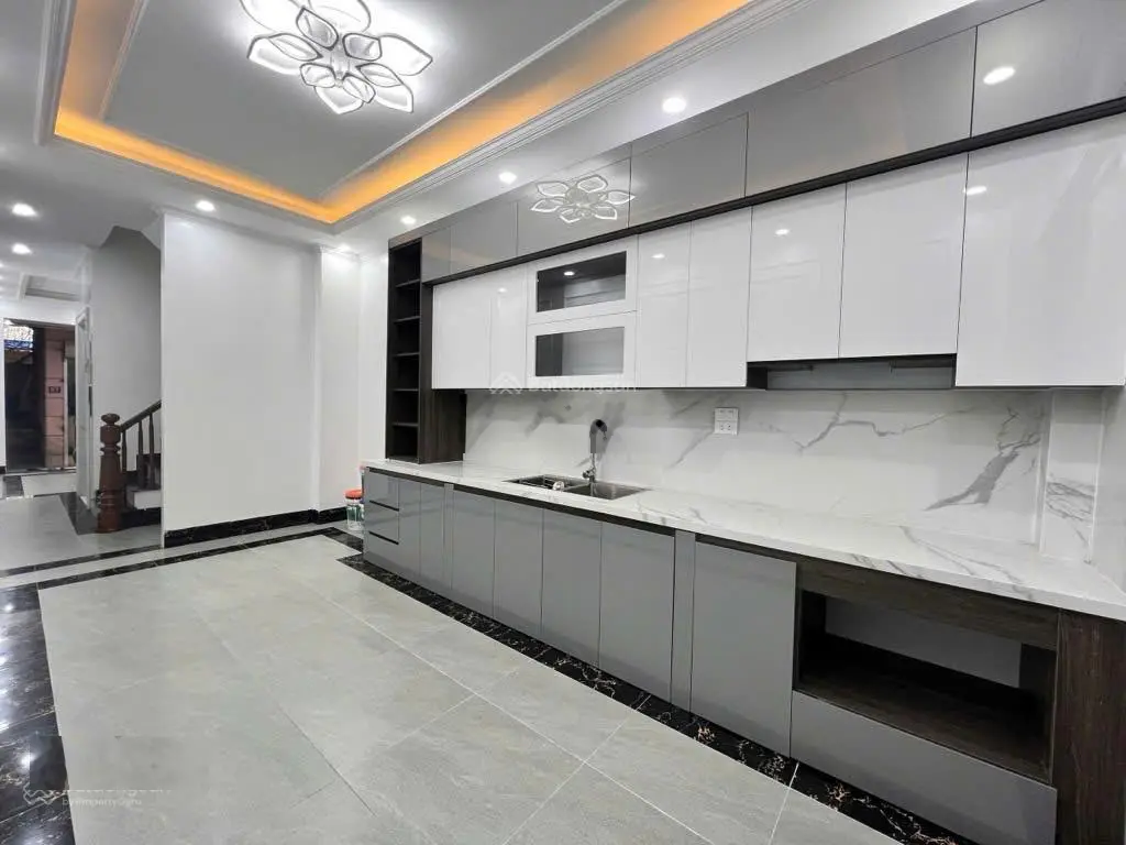 Phố Trần Khát Chân | Ngõ Ba Gác | Sổ Nở Hậu | 47m2 x 6Tầng - 6,2 Tỷ (Có TL )