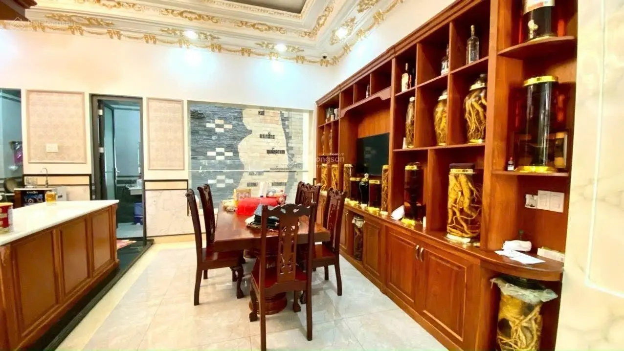 Biệt thự tân cổ điển gần chợ Dĩ An 1 và làng đại học quốc gia p. Đông Hòa BigC Go Tp. Dĩ An