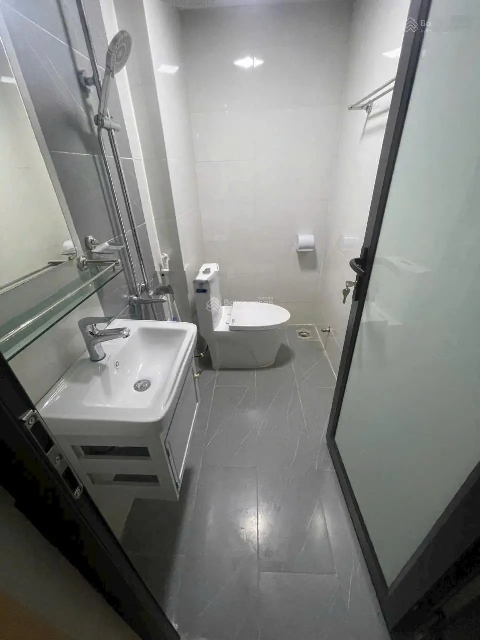 4,55tỷ ,nhà đẹp ngõ thông ,ô tô chạy vòng quanh , 70m View hồ đẹp nhất Tiên Dương ,Đông Anh