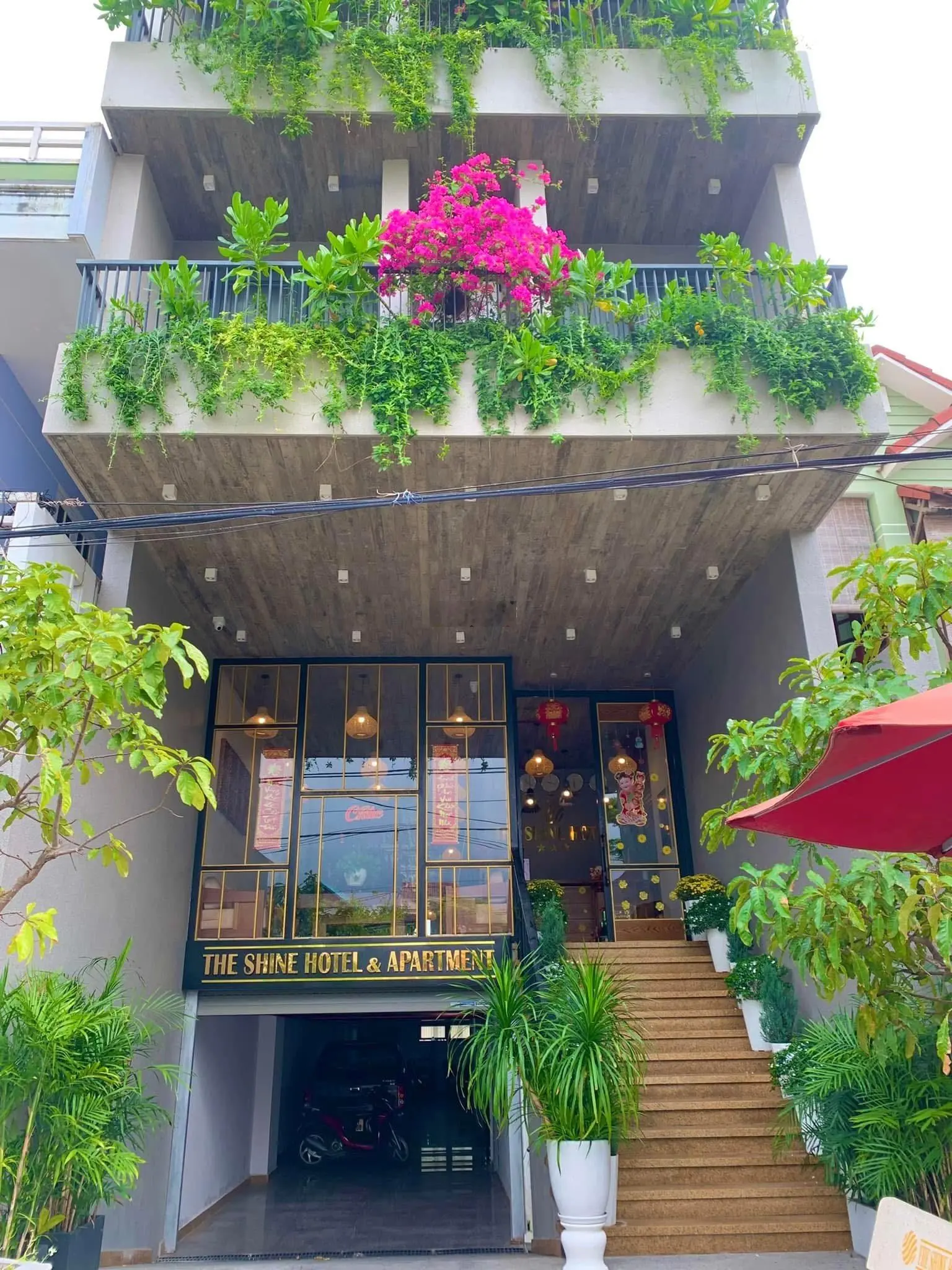 Bán toà khách sạn & apartment 9 tầng 31 phòng, 186m2 đường Lê Văn Hiến, Ngũ Hành Sơn, Đà Nẵng