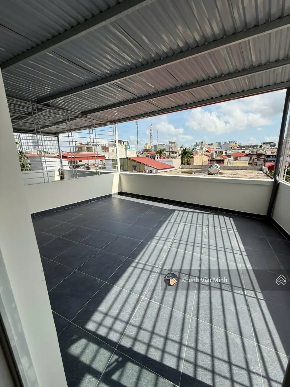 Nhà ngõ nông, ngang rộng. 51m2 x 4 tầng, giá 3 tỷ 560